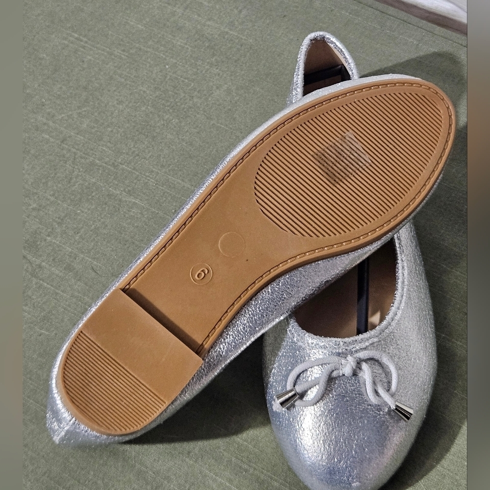 Shimmering Silver Flats with Bow Accent - Picture 7 of 11